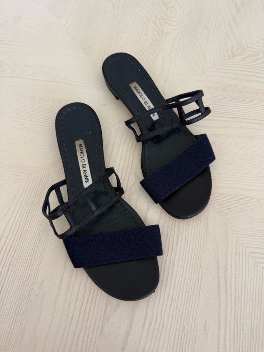 GUC Manolo Blahnik Denim Slip On Sandals